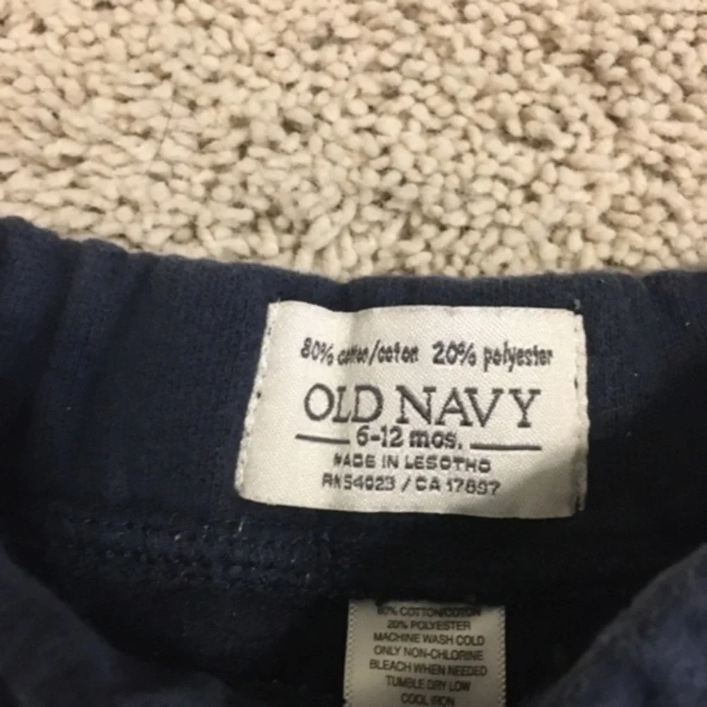 Boys size 6- 12 months navy Old Navy sweatpants